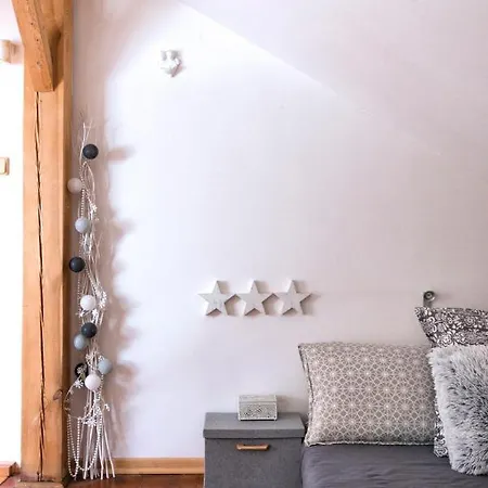 Apartment Neratovice Apartman *