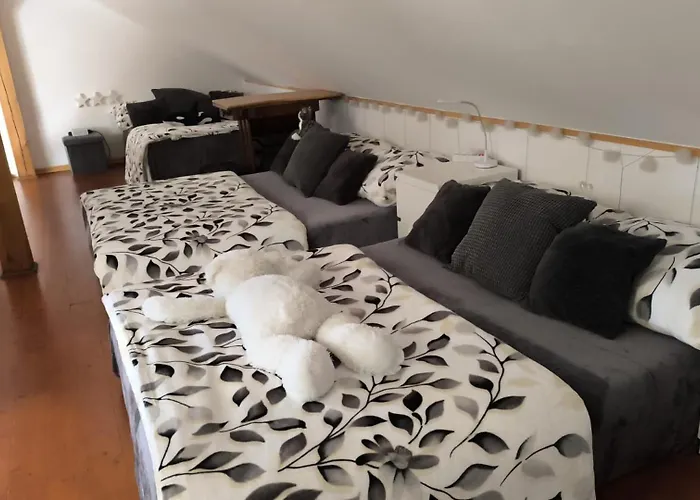 Apartment Neratovice Appartement